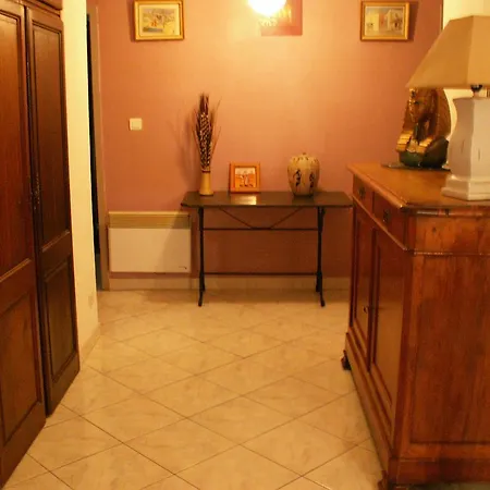 Chez Mano * Servian