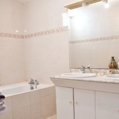 Chez Mano Apartment Servian